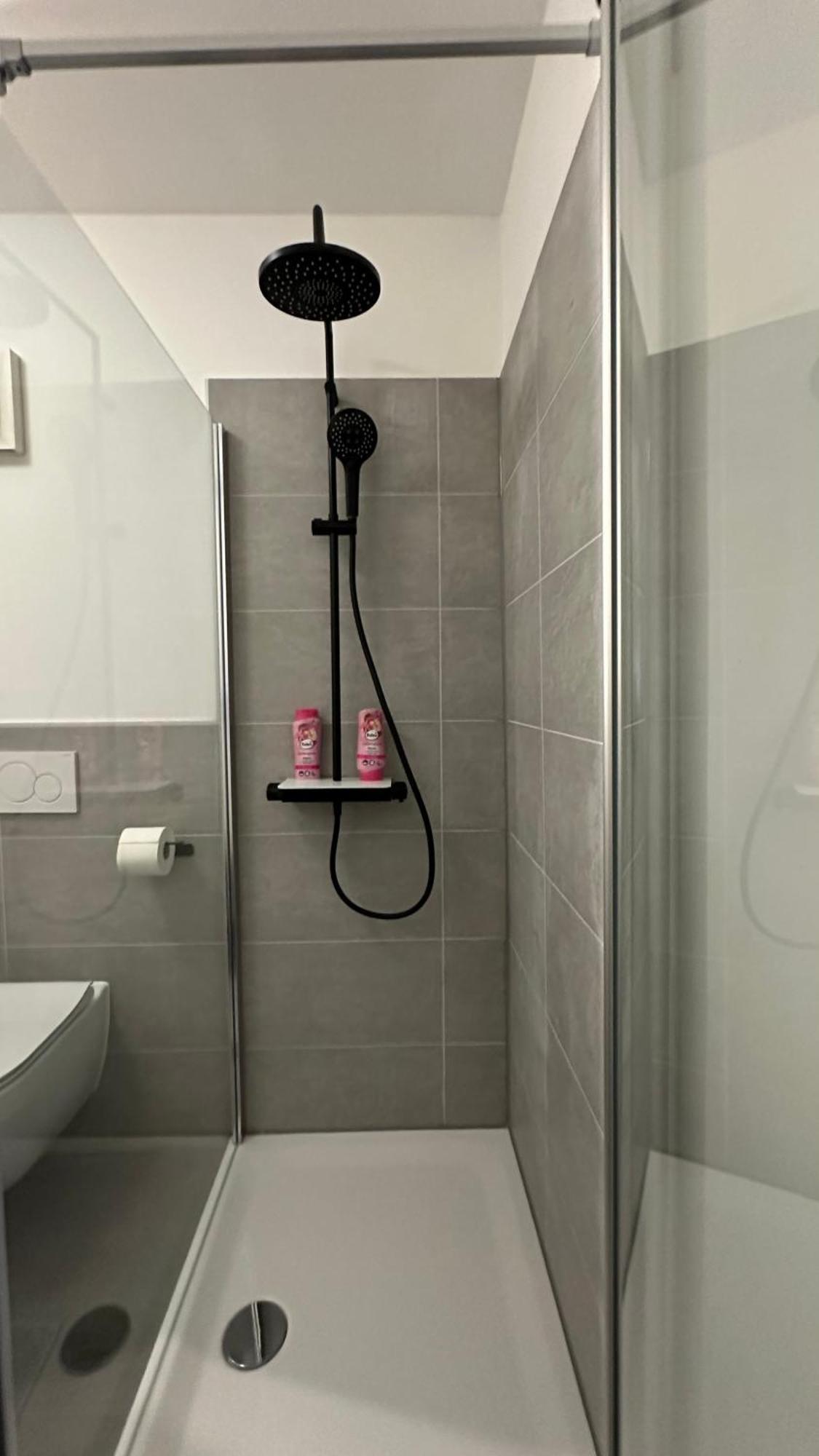 Traumhafte Wohnung Mitten In Charlottenburg Berlin Dış mekan fotoğraf
